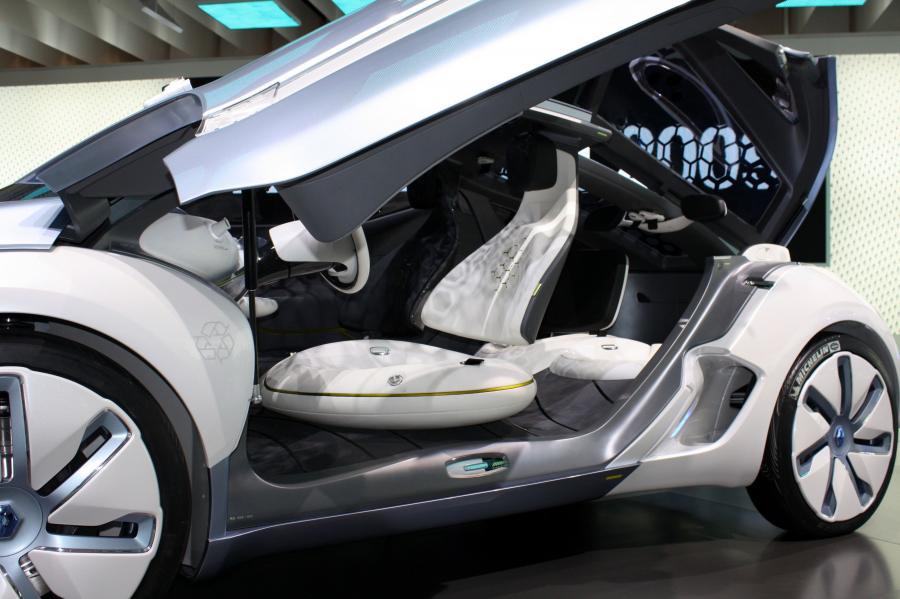  Renault ZOE Z.E. Concept 2009 года  (фото 51 из 95)